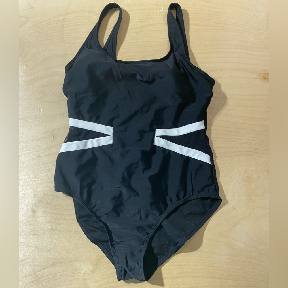 Catalina Black and White Women's Swimsuit Large (12-14) (NB)